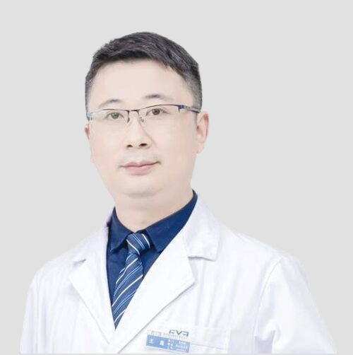 王鑫